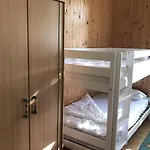 Lejlighed Fuer Vier Personen Im Erdgeschoss By Interhome Nesse